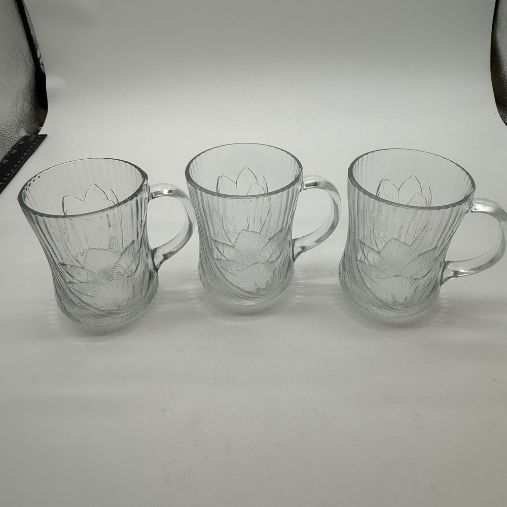 Arcoroc France Glass Mugs Set of 3 Frosted Tulip Floral Embossed UV reactive